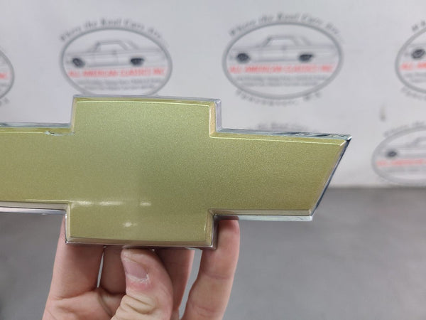 2003-06 Chevy SSR Rear Tailgate Bowtie Emblem Badge Ornament - OEM3