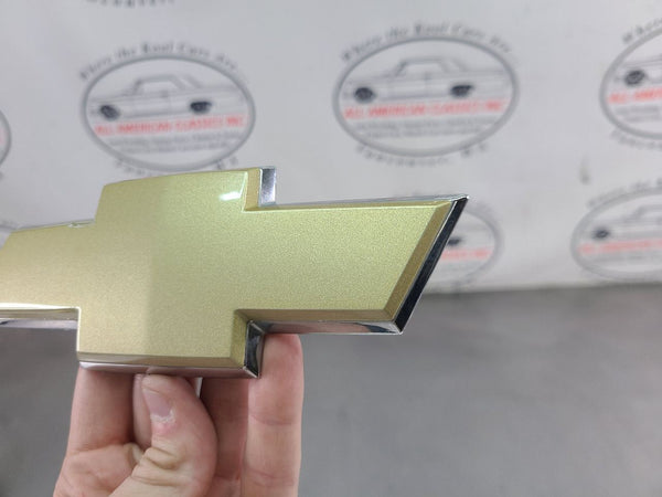 2003-06 Chevy SSR Rear Tailgate Bowtie Emblem Badge Ornament - OEM4