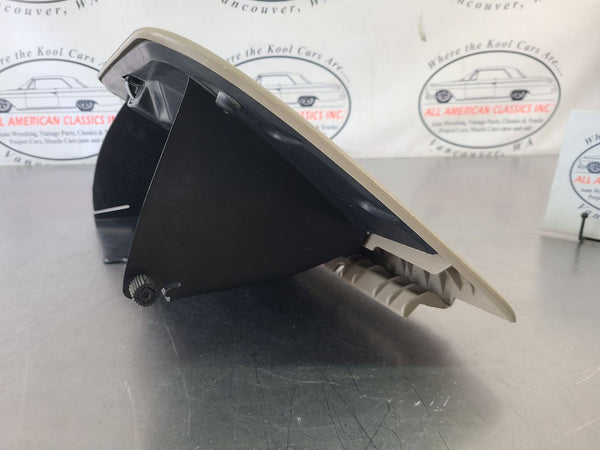2005-07 Ford F250 Passenger Side Dash Glovebox Compartment Door Assembly, Tan12