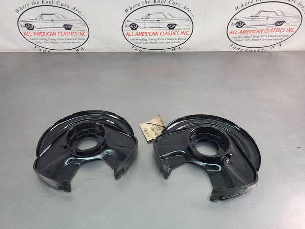 Dana 44 Front Brake Backing Plate Caliper Bracket Pair, Left and Right - OEM0