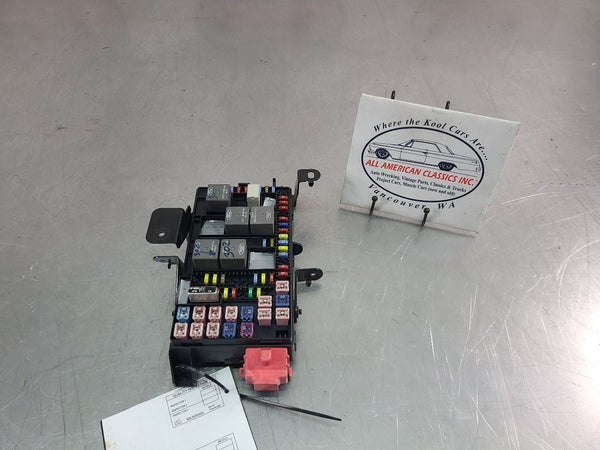 2005-07 Ford F250SD 6.0L Interior Cabin Fuse Box Assembly - OEM0