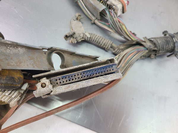 2001 C5 Corvette LS1 / 4L60E Engine Wiring Harness, Damage @ ECM Connector!4