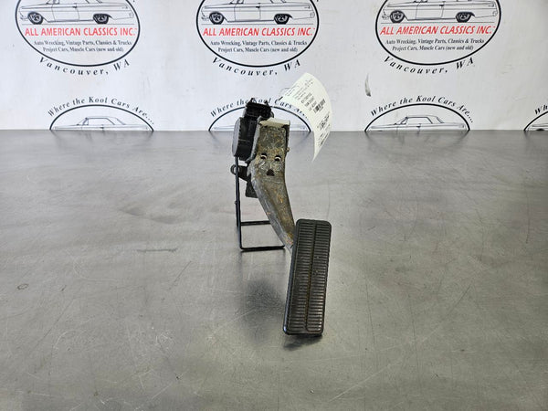 1997-04 C5 Corvette DBW Accelerator / Gas Pedal Assembly, Factory OEM GM0