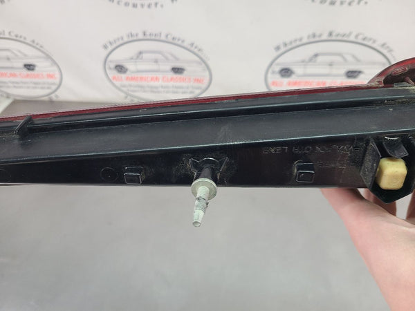 2005 Cadillac XLR Rear High Mounted Center Third Brake Light Assembly - OEM19