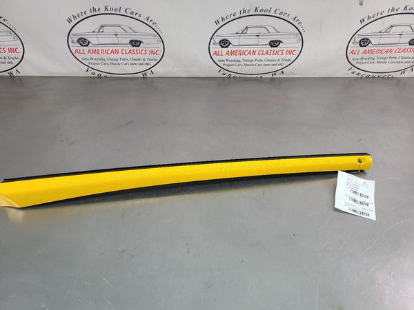 2003-06 Chevy SSR Upper Door Panel Finish Trim, Yellow, Right RH Side - OEM0