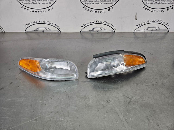 1997-04 C5 Corvette Turn Signal Light Lamp Pair, 53k Miles, Nice, Right / Left0