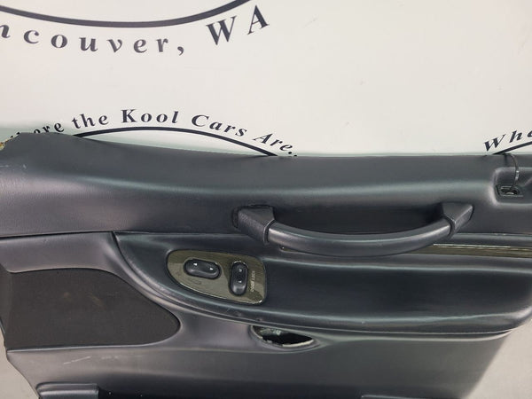 2002 Lincoln Blackwood Passengers Side RH Front Door Trim Panel Assembly, Black2
