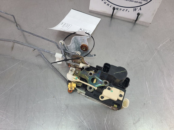 200306 Chevy SSR Drivers Door Latch / Lock Actuator Assembly  OEM1