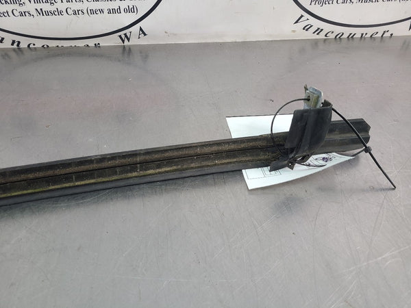 2003-06 Chevy SSR Passengers Side RH Door Felt Moulding, Black - OEM3