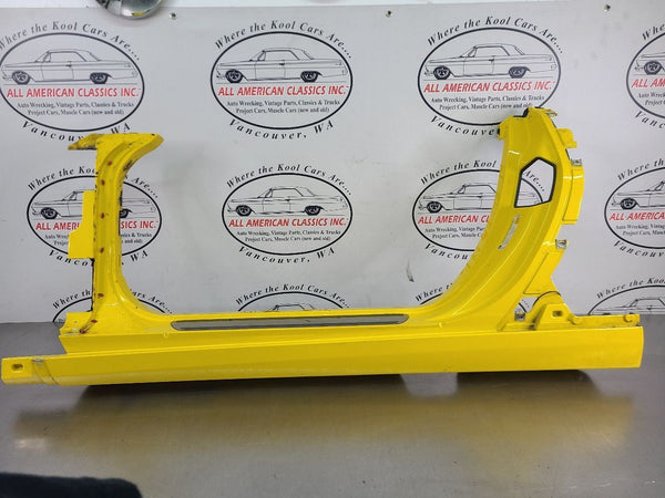 2005-13 C6 Corvette Left Driver Side Rocker/Aperture Panel, Velocity Yellow0