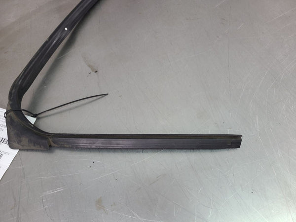 2003-06 Chevy SSR Flipper Weather Stripping - OEM1
