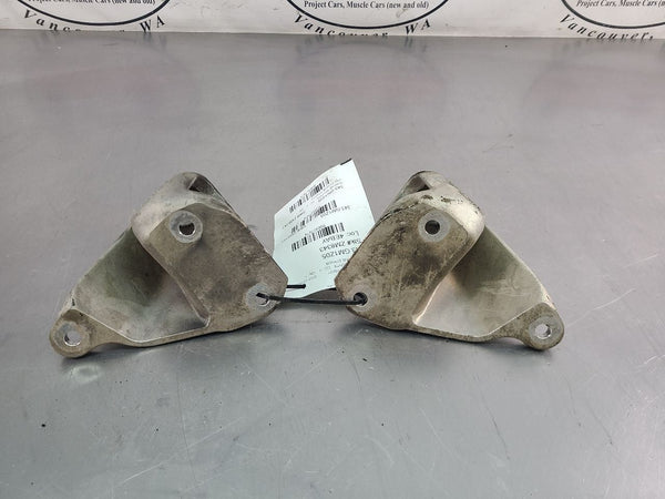2005 C6 Corvette LS2 Engine Stand / Motor Mount Pair, Left and Right - OEM4