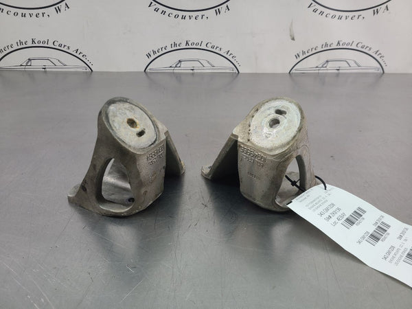 C6 Corvette LS3 Engine Mount / Motor Stand Pair, LH / RH, 10349964, 10349965 OEM0