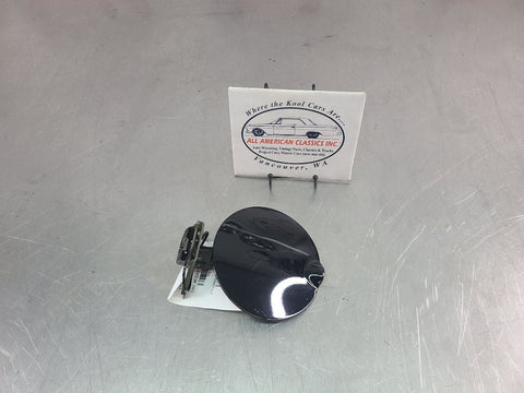 200306 Chevy SSR Exterior Fuel Filler Door Assembly, Black  OEM0