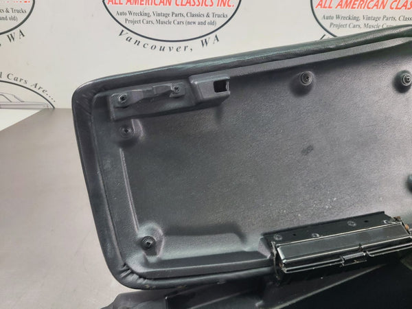 2000-04 C5 Corvette Front Center Console Assembly w/ Lid, Black - OEM15