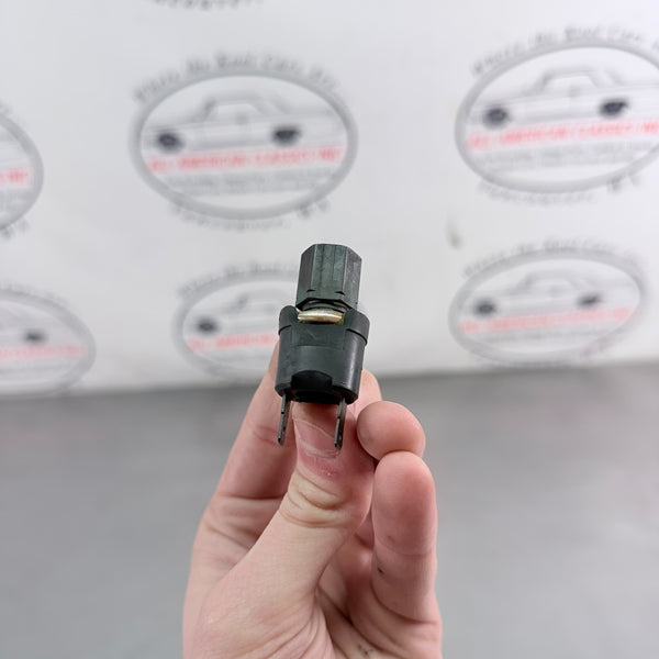 1984-91 Corvette A/C Air Compressor Cycling Switch Assembly, #10007057 - OEM0