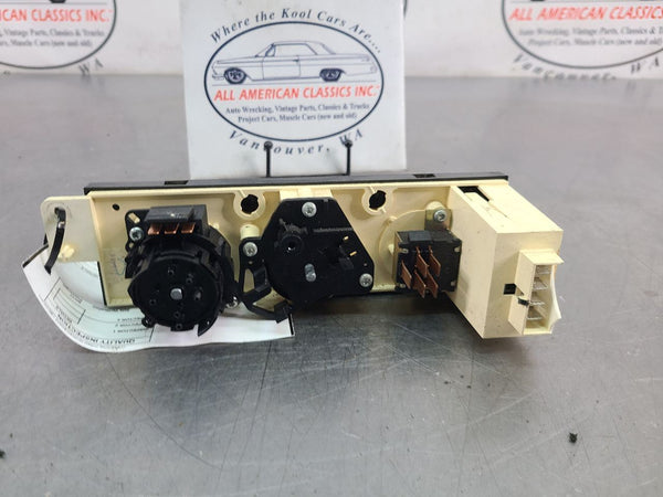 6750979