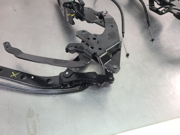 2003-06 Chevy SSR Rear Truck Bed Topper / Tonneau Main Lift Hinge Pair, LH/RH2