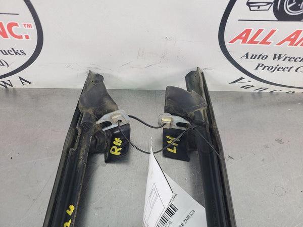 2003-06 Chevy SSR Door Belt Moulding Pair, LH/RH - OEM5