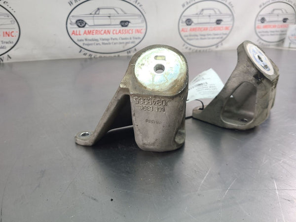 2005 C6 Corvette LS2 Engine Stand / Motor Mount Pair, Left and Right - OEM2