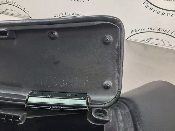 2000-04 C5 Corvette Front Center Console Assembly w/ Lid, Black - OEM16