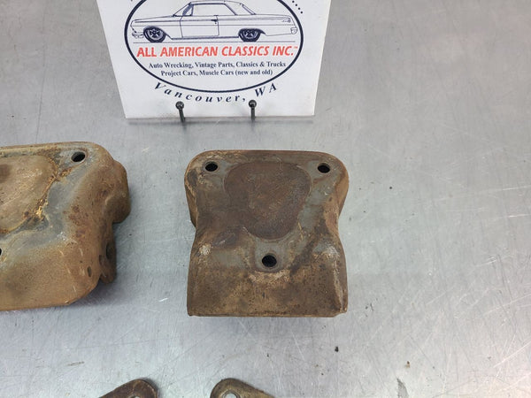 Chevy Suburban 350 TBI Engine Mounts / Cup Pair, LH/RH - OEM2