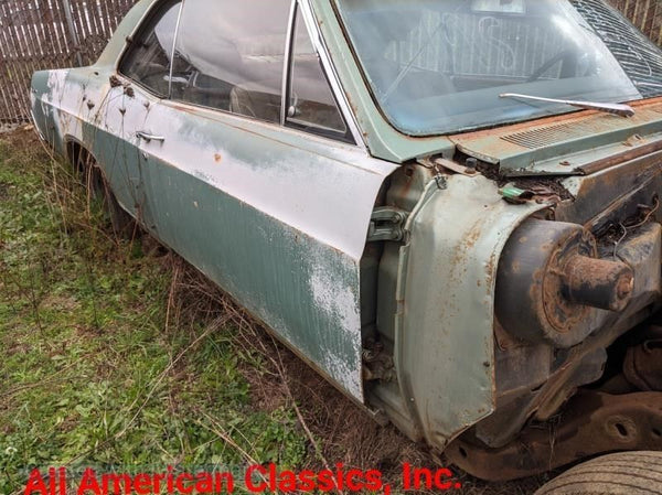 1966-67 Malibu 2 Door Hardtop A-Body Front Windshield Moulding - OEM GM21