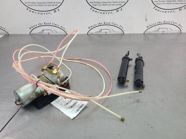1994-2002 Camaro Convertible Top Pump Assembly w/ Lines and Rams, 51k Miles0