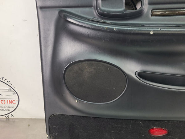2002 Lincoln Blackwood Passengers Side RH Rear Door Trim Panel Assembly, Black10