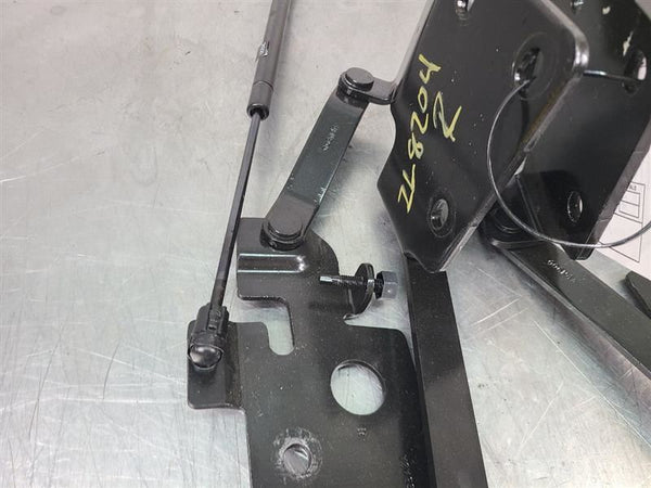 2003-06 Chevy SSR Tonneau Cover Hinge Pair, LH/RH - OEM2