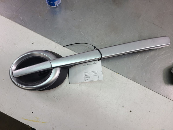 200306 Chevy SSR Passengers Side RH Interior Door Handle Trim  OEM0