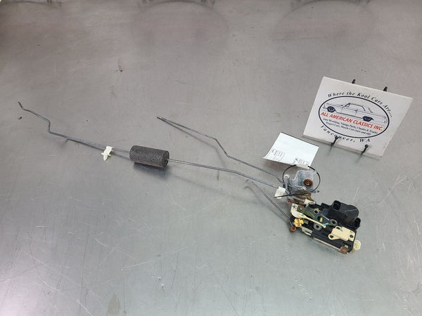 200306 Chevy SSR Drivers Door Latch / Lock Actuator Assembly  OEM0