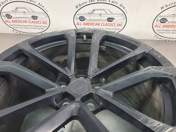 2012-15 Camaro 1LE RH Rear 20x11 Wheel, Opt. RSK, Light Curb Rash - OEM  14