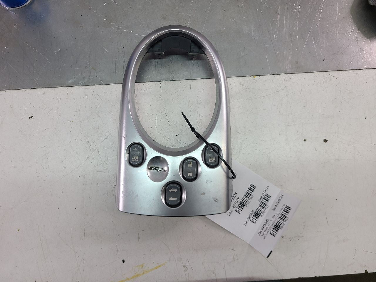 2005 Chevy SSR Manual Transmission Front Console Shifter Bezel Trim  OEM0