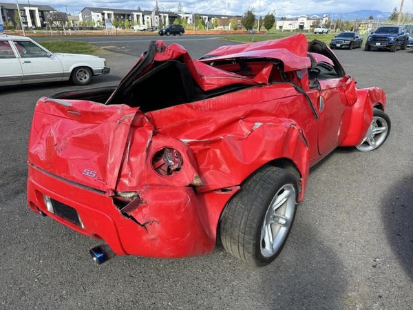 200306 Chevy SSR Front Dash Cubby Compartment / Ashtray w/ Lighter  OEM19