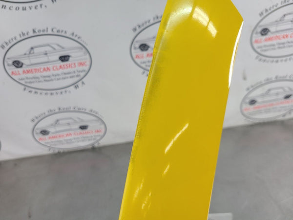 2003-06 Chevy SSR Drivers Side LH Exterior A-Pillar Moulding Trim, Yellow6