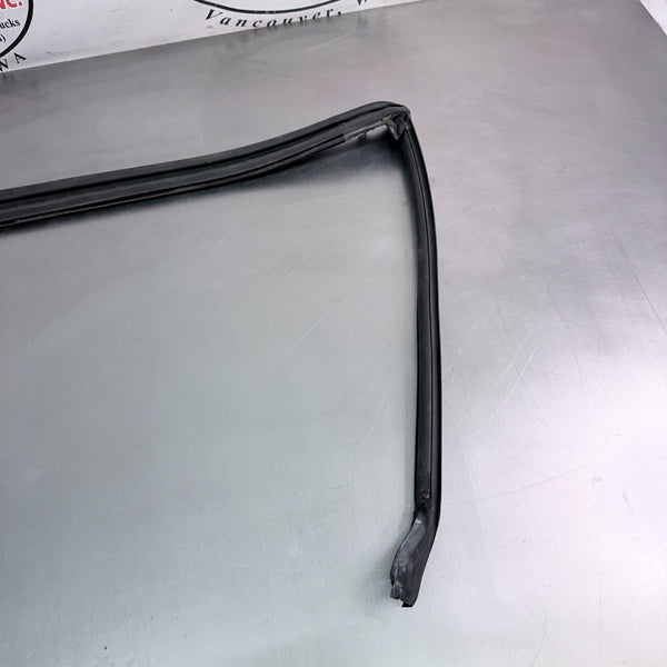 2005-13 C6 Corvette Front Windshield Factory Weather Stripping - OEM2