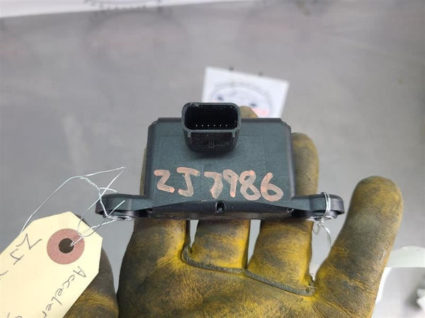 6752231