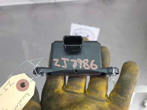 6752231