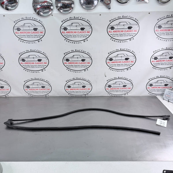 2005-13 C6 Corvette Front Left Drivers Side Door Weather Stripping, LH - OEM0