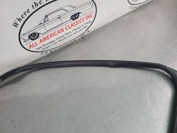 2003-06 Chevy SSR Flipper Weather Stripping - OEM4