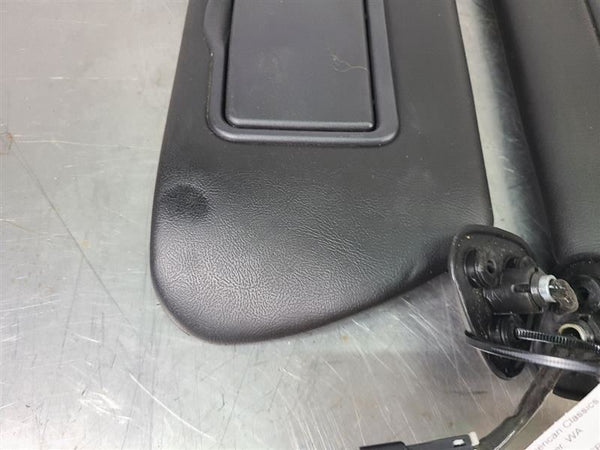 2003-06 Chevy SSR Interior Sun Visor Pair (Left/Right) Illuminated Black - OEM2