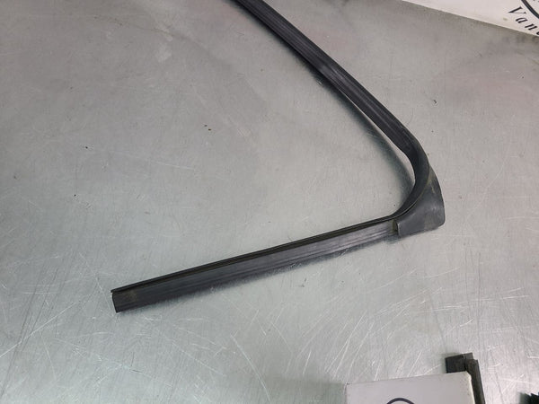 2003-06 Chevy SSR Flipper Weather Stripping - OEM5
