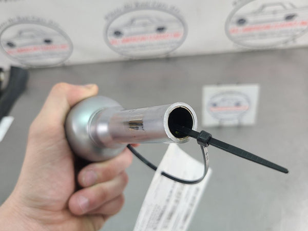 200306 Chevy SSR Automatic Transmission Shifter Knob Assembly, Silver  OEM11