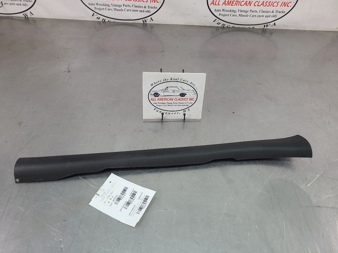 200306 Chevy SSR Passengers Side Door Sill / Scuff Panel, #15116081  OEM0