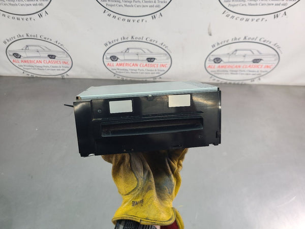 2004-09 Cadillac XLR Radio CD Player Assembly - OEM0