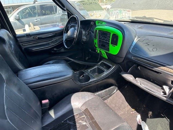 2002 Lincoln Blackwood Passengers Side RH Front Door Trim Panel Assembly, Black19