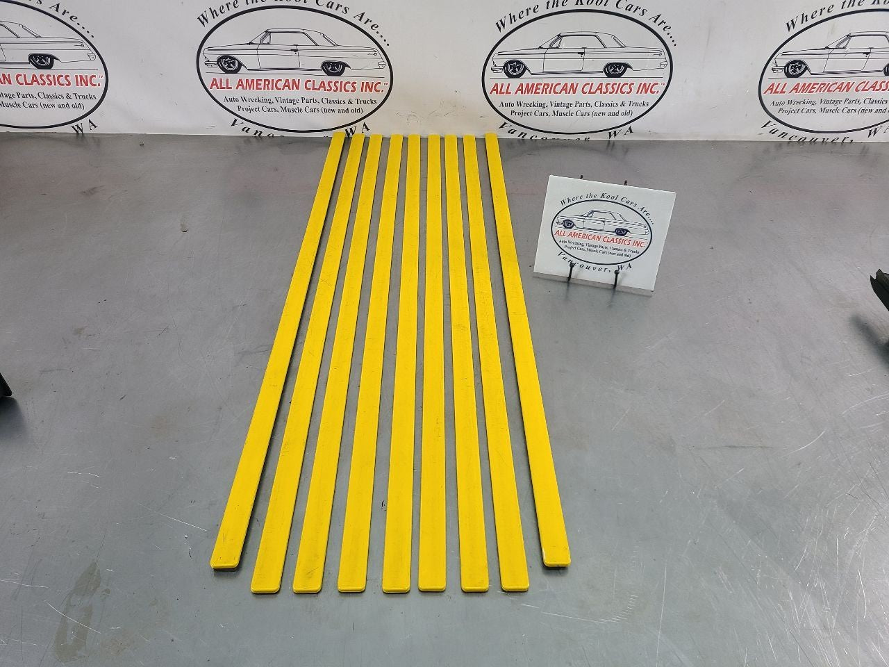 200306 Chevy SSR Rear Hatch Truck Bed Slat Trim Complete Set, Yellow  OEM0