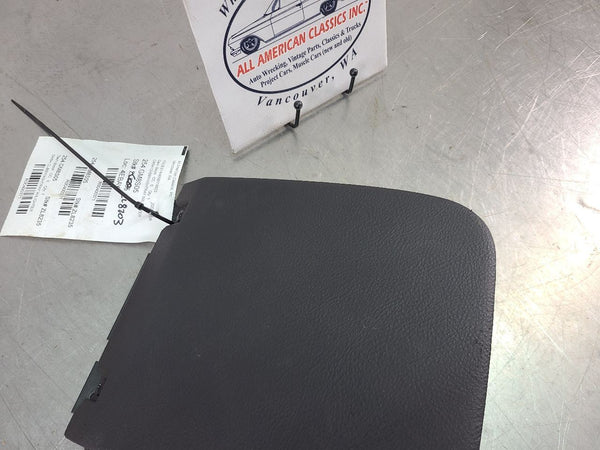 200306 Chevy SSR Front Dash Cubby Compartment / Ashtray w/ Lighter  OEM2