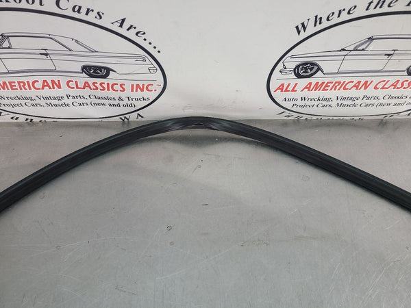 2003-06 Chevy SSR Flipper Weather Stripping - OEM3
